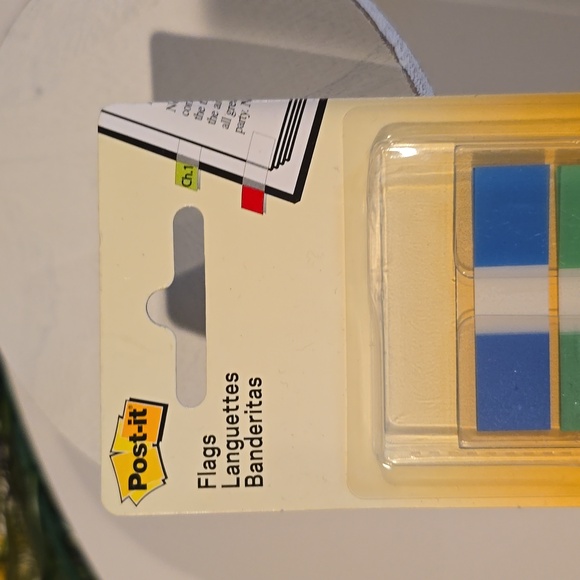 ⭐️ 2016 Small/Tiny Post - it Flags.     (0.47 in. / 1.7 in.) - Picture 2 of 10